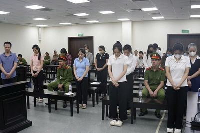 Cặp vợ chồng sản xuất, buôn bán hàng giả bị đề nghị án tù nghiêm khắc
