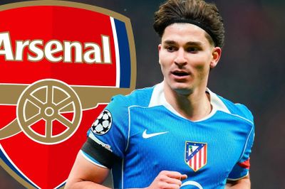 Arsenal quyết phá két vì Julian Alvarez