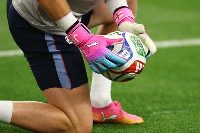 Nike 'đại chiến' Adidas ở bán kết World Cup