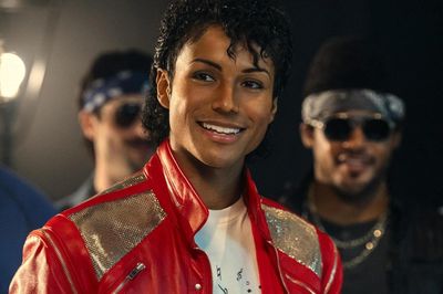 Phim về Michael Jackson vượt mốc 1 tỷ USD
