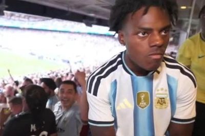 Streamer 'xui xẻo' bất lực nhìn Argentina thắng, bỏ về sớm vì quá thất vọng