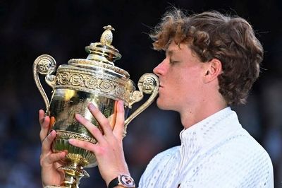 Jannik Sinner bảo vệ thành công ngôi vương Wimbledon