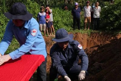 Vĩnh Long quy tập hài cốt liệt sĩ tại nghĩa trang tạm thời chiến