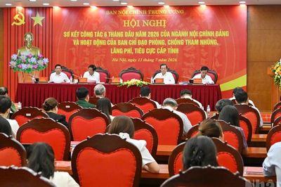 Nâng cao hiệu quả công tác nội chính, tạo thuận lợi cho phát triển kinh tế-xã hội