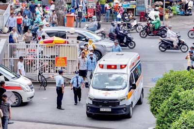 Chuyển nạn nhân trong vụ lật ca-nô ở Đặc khu Phú Quốc về Bệnh viện Chợ Rẫy điều trị