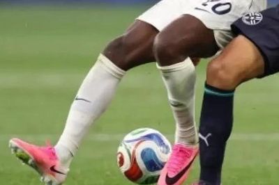FIFA đã công bố quả bóng mới cho vòng bán kết 'World Cup 2026'