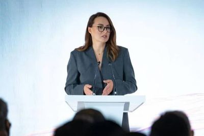 Thủ tướng Ukraine bất ngờ tuyên bố từ chức, Tổng thống Zelensky nói gì?