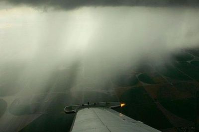 Philippines triển khai gieo mây tạo mưa để cứu hơn 31.000 ha lúa trước nguy cơ El Nino