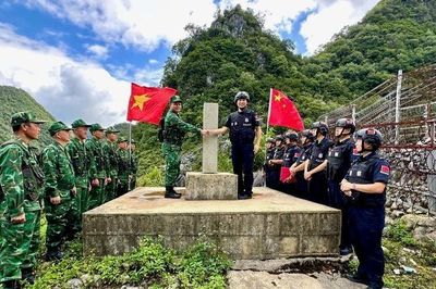Tăng cường phối hợp tuần tra liên hợp và tuyên truyền pháp luật song phương trên địa bàn biên giới Việt Nam - Trung Quốc