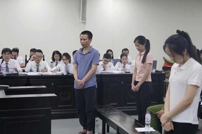 Vợ chồng chủ 'hệ sinh thái' sản xuất, tiêu thụ 13 triệu sản phẩm sức khỏe giả bị đề nghị đến 39 năm tù