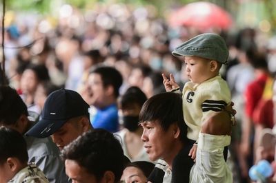 Dự báo 6 tỉnh đầu tiên tăng trưởng dân số âm, Hà Nội và TPHCM còn bao lâu nữa?