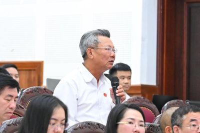 Đại biểu HĐND tỉnh đề nghị nâng mức hỗ trợ kinh phí hoạt động của HĐND cấp xã
