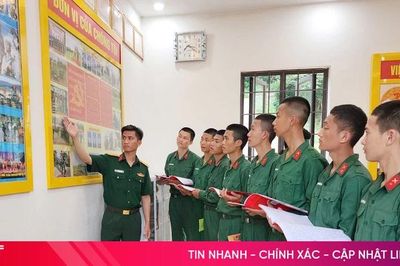 Xây dựng văn hóa công sở, xứng danh Bộ đội Cụ Hồ