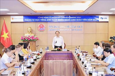 Phát động 'Tháng tự học tiếng Anh dành cho giáo viên toàn quốc' năm 2026