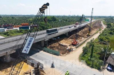 TP. Hồ Chí Minh nghiên cứu áp dụng cầu cạn cho các dự án cao tốc