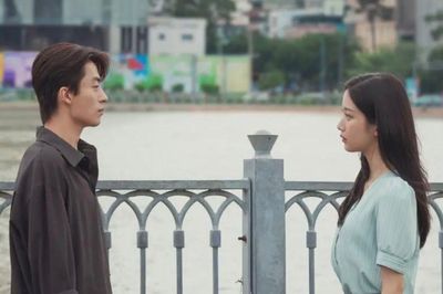 4 lý do không nên bỏ lỡ bộ phim tình cảm Once We Were Us