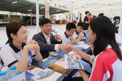 Từ giảng đường đến thị trường: Đào tạo đại học điều chỉnh theo nhu cầu doanh nghiệp thời AI
