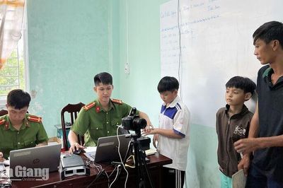 Một ngày của công an xã