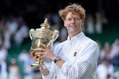 Wimbledon: Tay vợt số một thế giới Sinner bảo vệ thành công ngôi vương