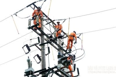 Sẵn sàng lưới điện mùa mưa