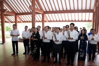 Tháng Bảy tri ân