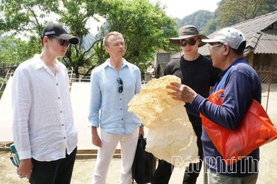 Độc đáo nghề làm giấy dó