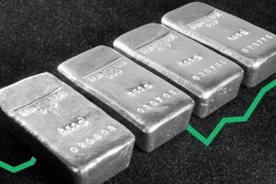 Ngày 13/7: Giá bạc trong nước và thế giới tiếp tục đi xuống