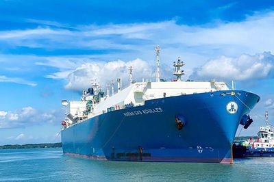PV GAS ký Hợp đồng mua LNG định hạn đầu tiên của Việt Nam giai đoạn 2027 – 2031