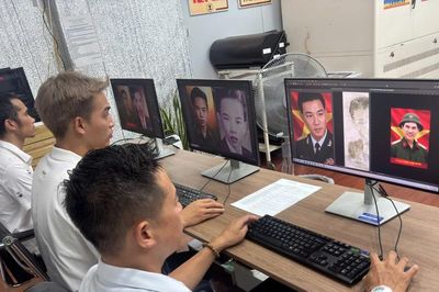 TP Hồ Chí Minh tiếp nhận nhu cầu phục dựng ảnh Liệt sĩ