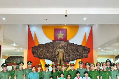 'Ba nhất' ở Hòa Tiến: Giữ bình yên từ những việc làm bình dị, gần dân nhất