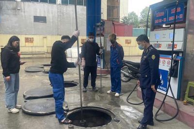 Hà Nội tăng cường kiểm tra, giữ ổn định thị trường xăng dầu 6 tháng đầu năm