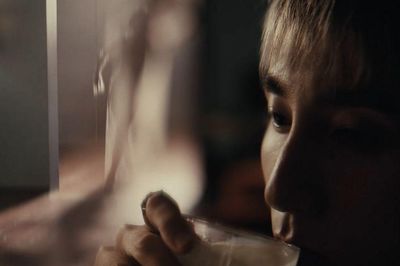 Ly matcha bất ngờ 'chiếm sóng' trong MV mới của Sơn Tùng, dân mạng lại gọi tên Thiều Bảo Trâm