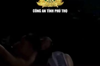 Trung úy công an dũng cảm cứu 2 người đuối nước giữa hồ Văn Lang