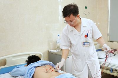 Nam kế toán mắc căn bệnh đang 'bủa vây' dân văn phòng