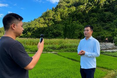 'Bí thư xứ Mường' và hành trình đưa quê hương lên không gian số