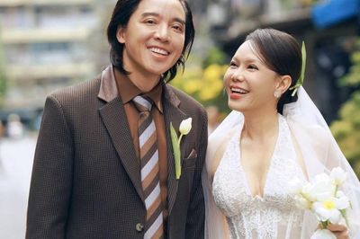 Ảnh cưới tuyệt đẹp kỷ niệm 20 năm hôn nhân của Việt Hương và chồng