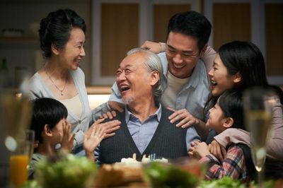 Đi qua nửa đời người mới hiểu: Người có phúc thật sự thường lặng lẽ giấu kín 3 điều này