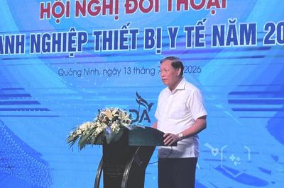 Thứ trưởng Bộ Y tế: Hoàn thiện thể chế, chuyển đổi số và hậu kiểm là trọng tâm quản lý thiết bị y tế