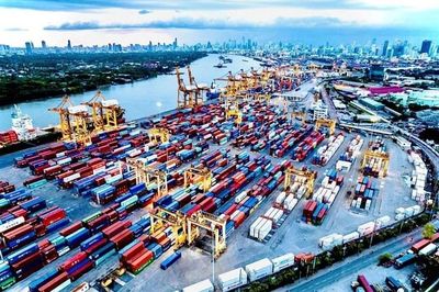 Trung lập chiến lược - lợi thế cạnh tranh mới của châu Á