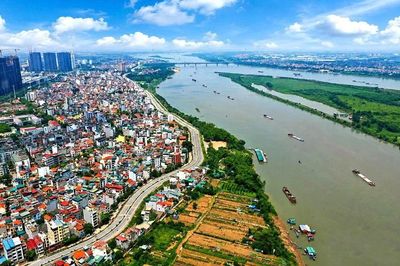 Cử tri Hà Nội quan tâm đến việc GPMB, bồi thường tái định cư tại các dự án lớn