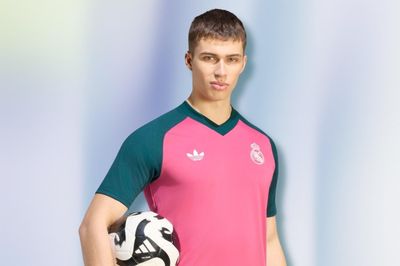 Áo mới của Real Madrid bị chê thảm họa