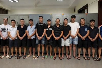 Triệt phá đường dây cá độ bóng đá quy mô lớn