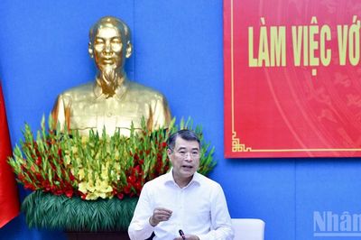 Thủ tướng Chính phủ Lê Minh Hưng chủ trì cuộc làm việc với Ban Thường vụ Tỉnh ủy Phú Thọ