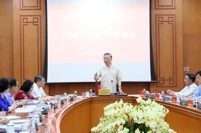 Từng bước chuyển mạnh tư duy từ quản lý văn hóa sang kiến tạo phát triển