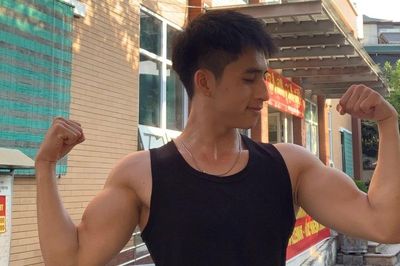 Nam sinh Đại học Hà Nội truyền cảm hứng cho các bạn trẻ cùng tham gia tập luyện Calisthenics