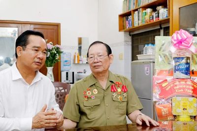 TPHCM: Hơn 154 tỷ đồng chăm lo người có công dịp 27-7