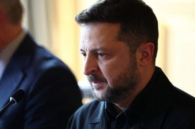 Tình hình Ukraine: Điều gì đứng sau cuộc cải tổ của Tổng thống Zelensky?