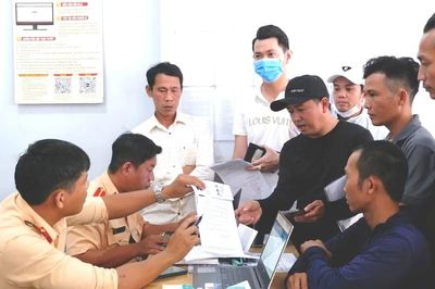 Quy định mới về cấp đổi giấy phép lái xe ô tô người dân nên biết