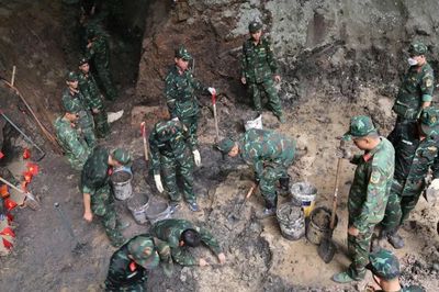 Huy động 5 Đội K quy tập hài cốt liệt sĩ tại Công viên Lê Thị Riêng