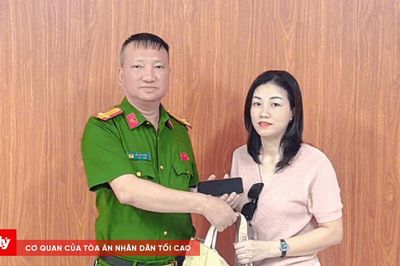 Công an Cát Hải kịp thời tìm lại tài sản thất lạc cho khách du lịch